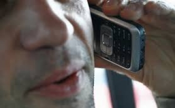 Telefonos csalót keresnek a tamási rendőrök