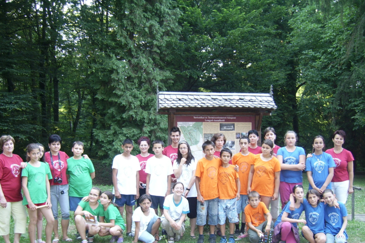  Szabadidős tábor Lengyel-Annafürdőn