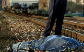 Embert gázolt a Pécsre közlekedő InterCity 