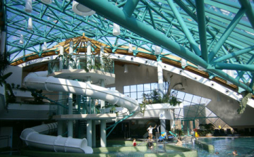 Zárva tart a termálfürdő