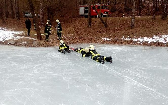 A jégről mentést gyakorolták a tamásiak