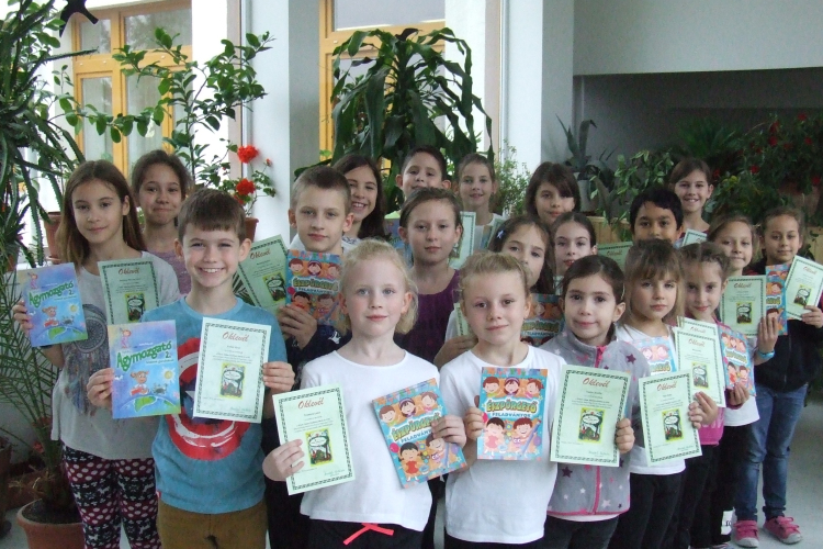 Rajzpályázat is kapcsolódott a szavalóversenyhez 