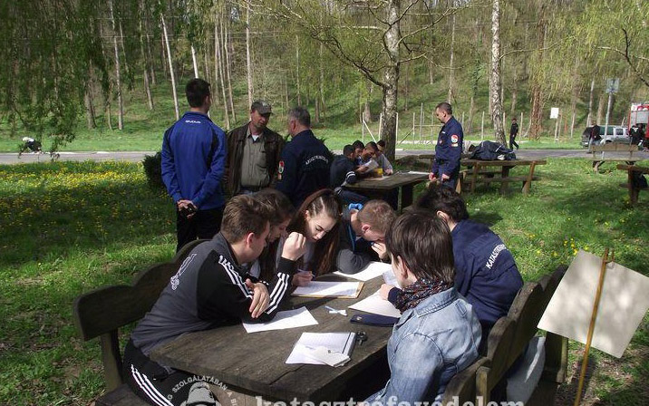 Lezajlott a katasztrófavédelmi ifjúsági verseny a parkerdőben