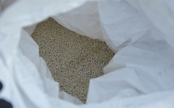 Műtrágyát loptak Nagykónyiban, majd eladták