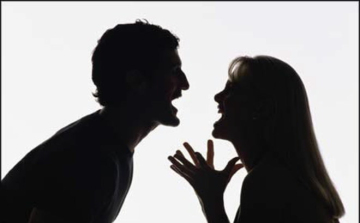 Élettársával erőszakoskodott