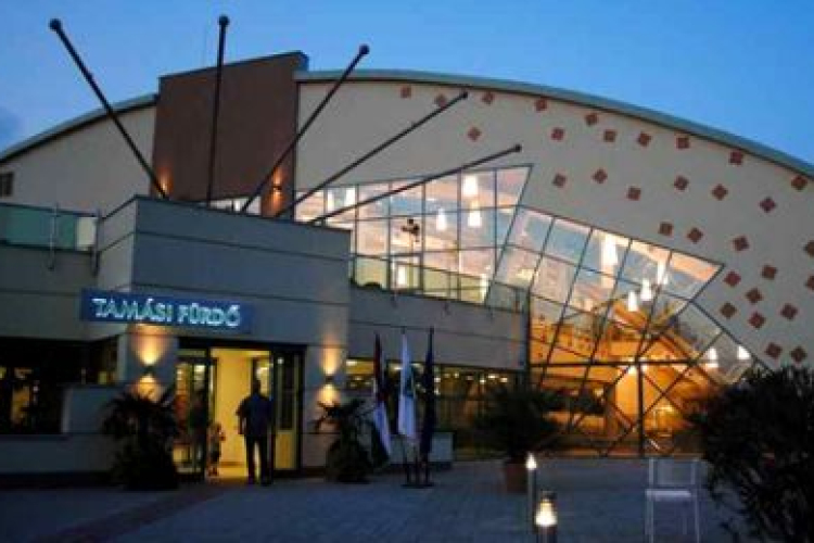 8. helyen a Tamási Termálfürdő