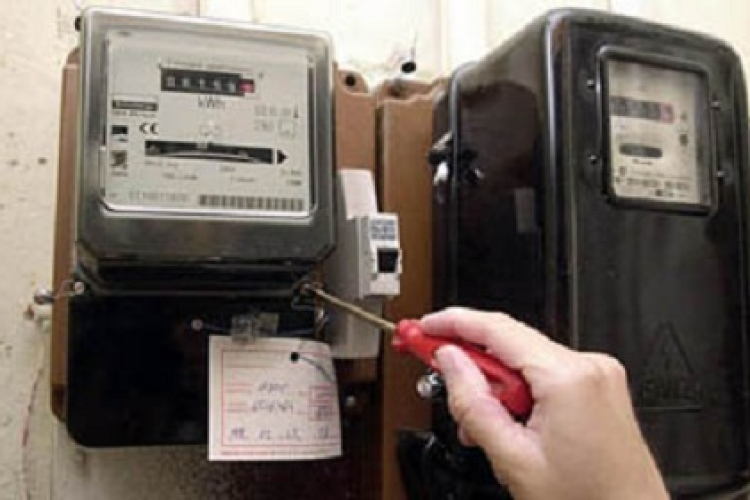 Áramtolvaj ellen indítottak eljárást