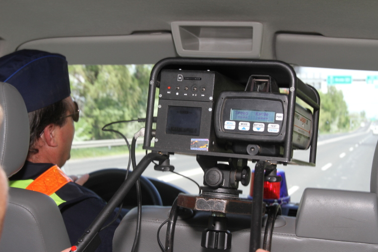 Mai sebességmérések