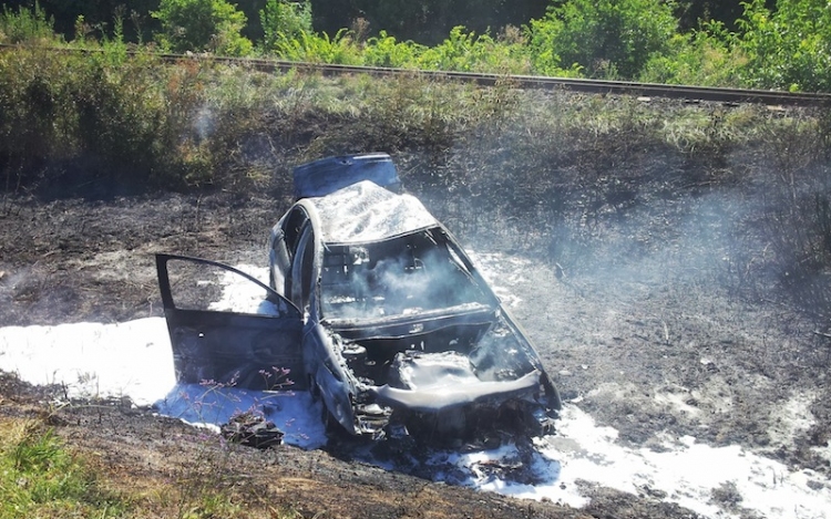 Kiégett egy gépkocsi Nagykónyiban