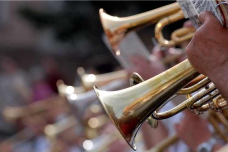 Ismét térzene várja a Túrmezei térre látogatókat