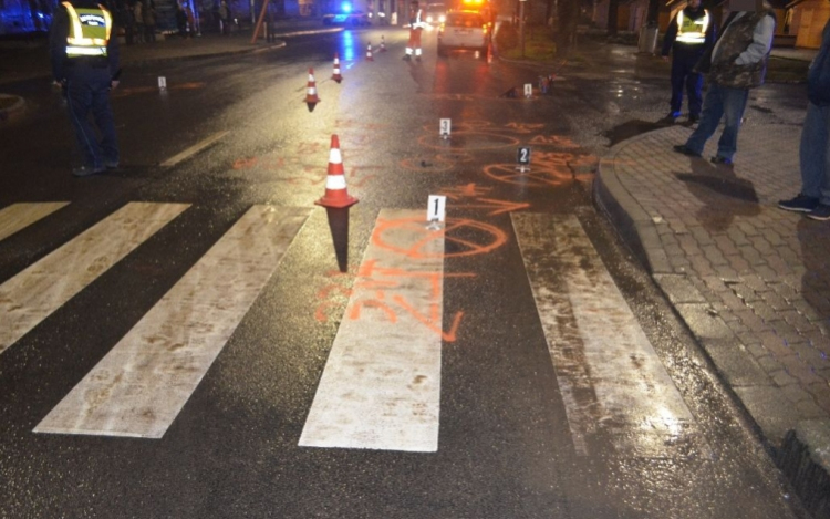  Gyalogost gázolt egy személygépkocsi