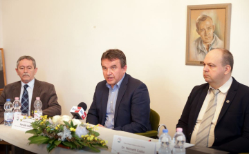 Új szülészeti-nőgyógyászati osztály épül Szekszárdon