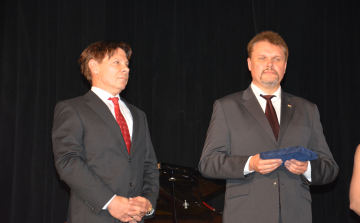 Pro Urbe Tamási díjat vehetett át Kólya József