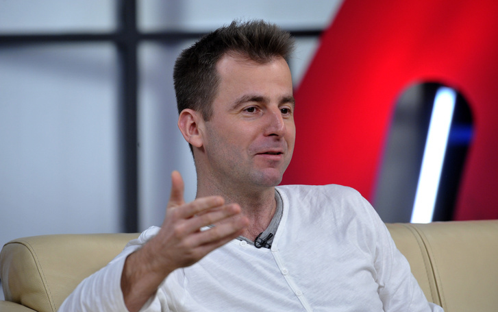 Grecsó Krisztián lesz ma a könyvtár vendége