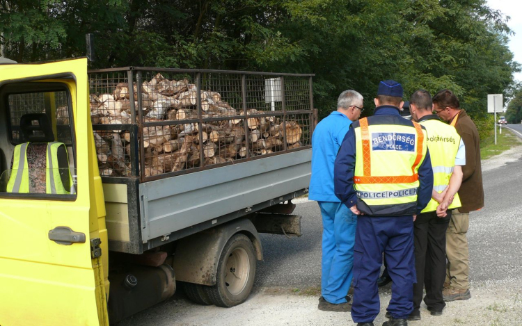 Trükkös faárusokra hívja fel a figyelmet a rendőrség