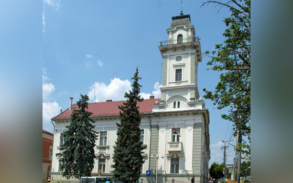Közmeghallgatást tart Tamási Város Önkormányzati Képviselő-testülete 