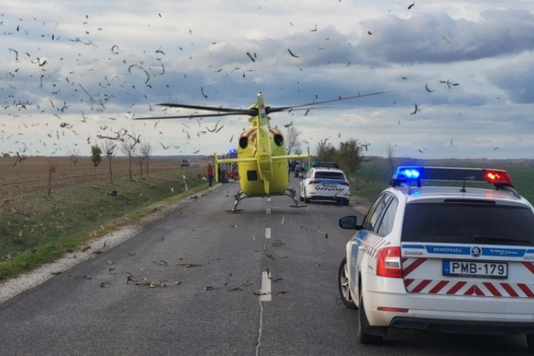 Egy autós és egy motoros ütközött össze Tamási és Iregszemcse között