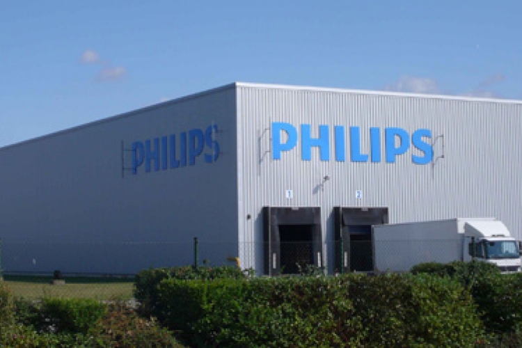 Több mint egymilliárd forintos fejlesztés a Philips tamási üzemében