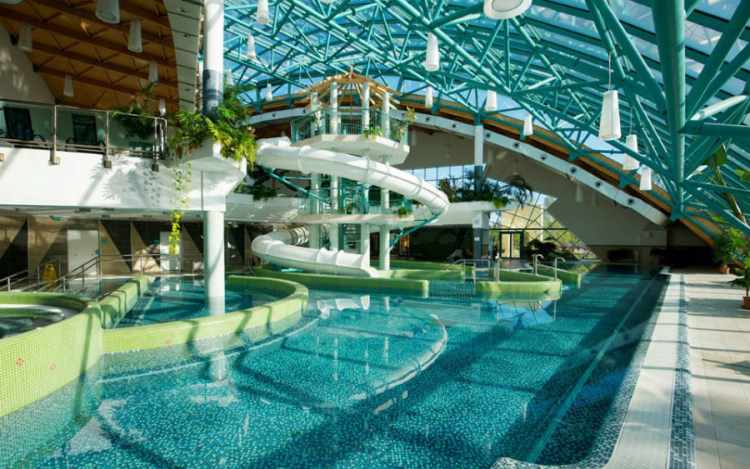 Finisben Az Év Fürdője verseny - Top 10-ben a tamási fürdő!