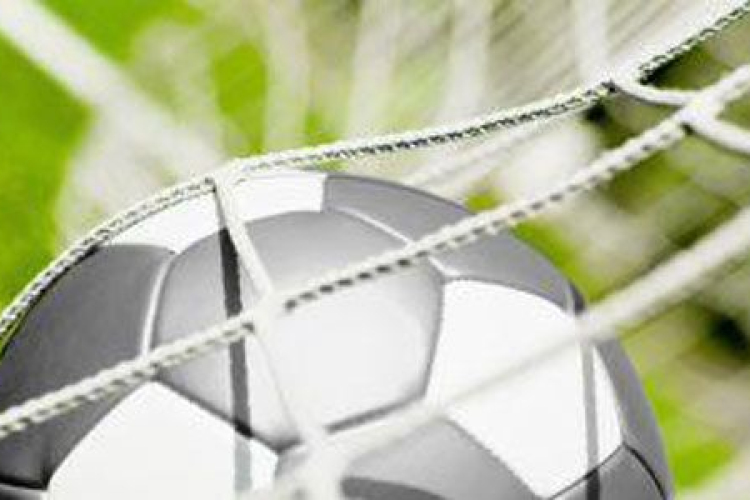 „Rendet kell raknunk a fejekben”