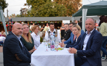 Virágoznak a testvérvárosi kapcsolatok a városban