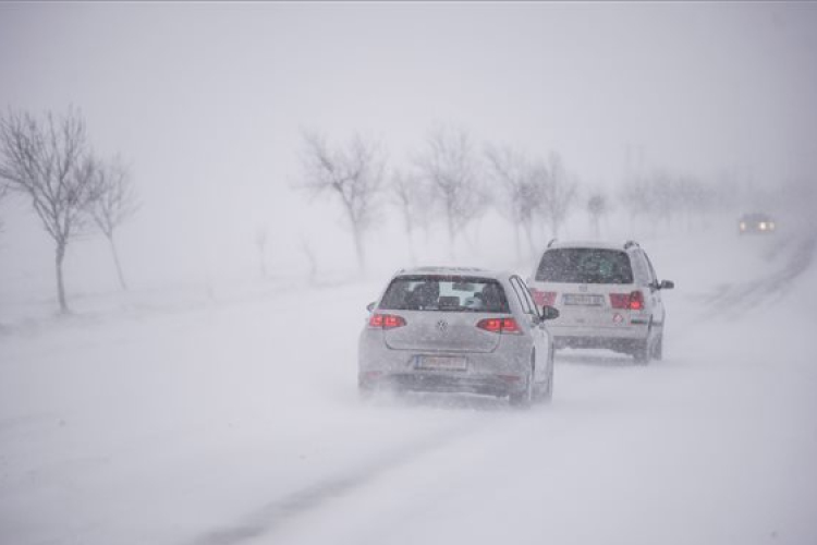 Havazás és hófúvás miatt adtak ki riasztást Tolna megyére is