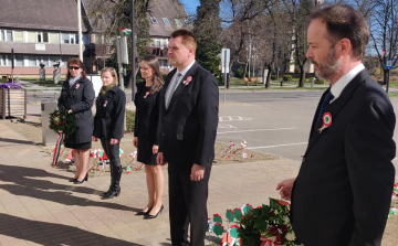 Lerótták tiszteletüket a városvezetők