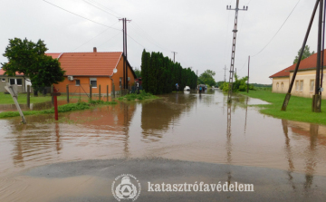 Harmincnyolc esethez riasztották szerdán megyénk lánglovagjait