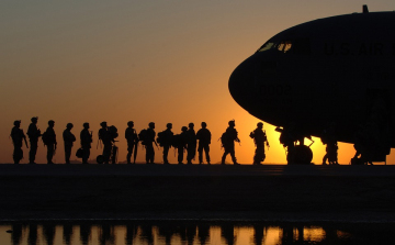 Több mint száz amerikai katona már megérkezett Romániába