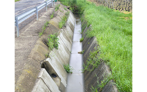 Lakossági felhívás a belterületi vízelvezető árkok tisztántartására, illetve tájékoztató a lehulló csapadékvizek szabályos elveze