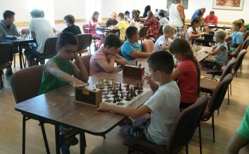 A Tamási Szabadidő SE gárdája nyerte el az első helyezettnek járó kupát