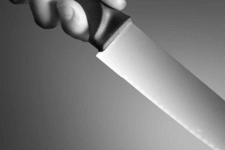 Hátbaszúrta élettársát