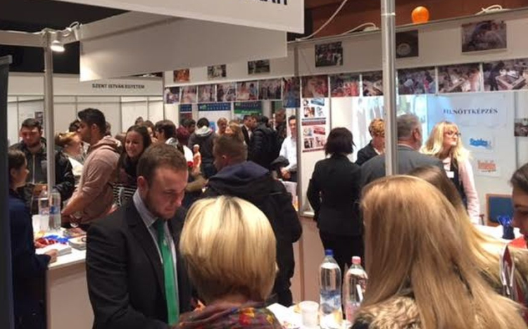 Elkezdődött az idei Jövőd záloga Pályaválasztási Kiállítás