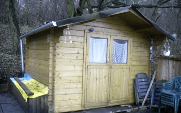 Mindkét Gonozdi tónál fosztogattak stégeket