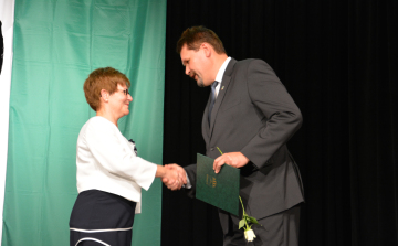 A város egyik érdemes pedagógusa Csuti Klára lett