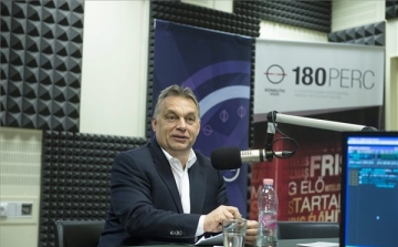 Orbán: az illegális határátlépés törvénysértés, nem 