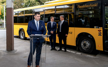 Új autóbuszok állnak forgalomba Tolna megyében