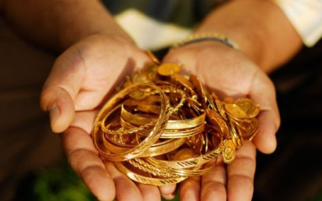 Ékszerlopás Simontornyán