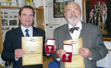 Átadták a Hűséggel a hazához érdemkeresztet