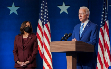 Biden elnök trágár módon lehülyézte a Fox News tudósítójától 