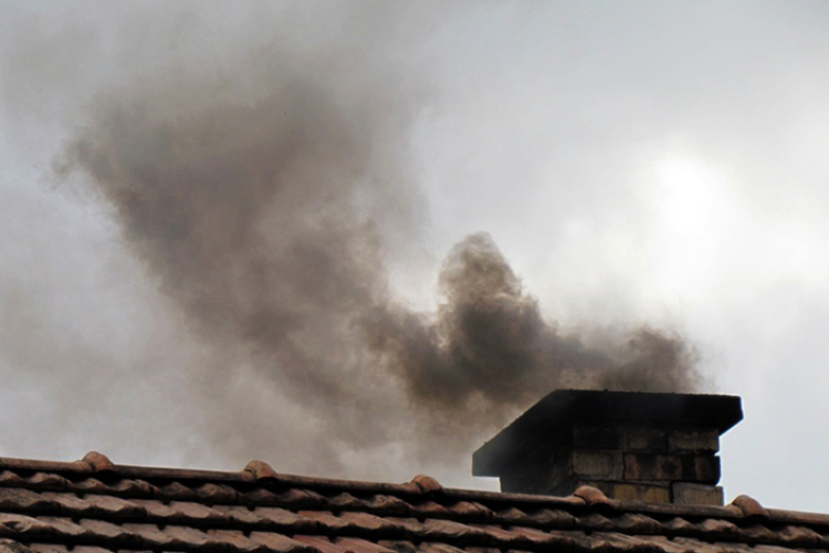 Elárasztotta a füst a házat