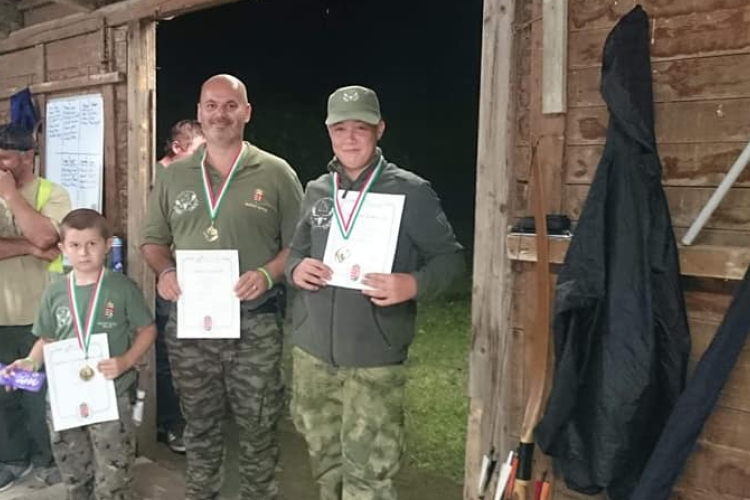 Sötétben is célba találtak