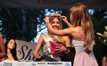 Miss Középiskola 2014: Nagy Boglárka városunkban pihent néhány napig