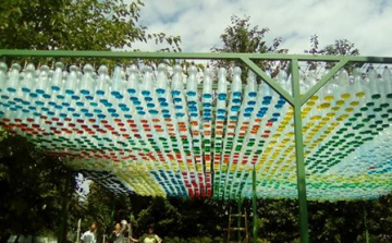 Elkészült az árnyékoló a homokozó fölé