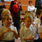 Delfin és Süni csoport műsora a közfoglalkoztatási konferencián