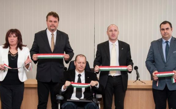 A vállalkozásoknak is jó az útfelújítás