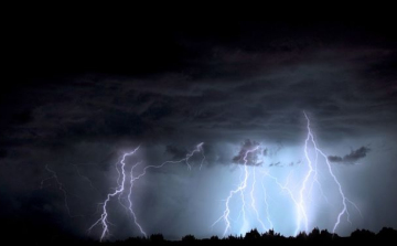 Zivatarokkal érkezik egy hidegfront