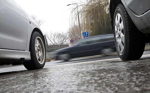 Vigyázzunk az utakon, jön az ónos eső!