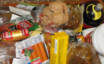 Karácsonyi ajándékcsomag – mert adni jó!