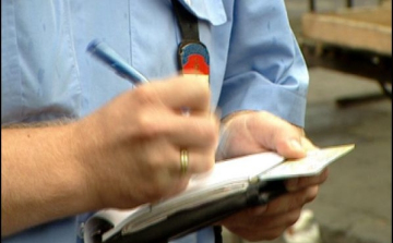 Elfogató parancs volt ellene